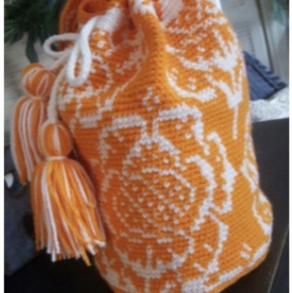 NWT BRAND NEW!!! NEVER USED!!  Orange Floral Mochila Style Bag Crochet - Picture 2 of 3